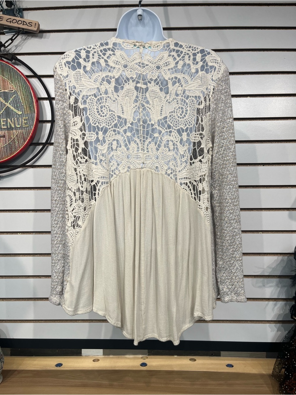 🔥Maurices lace-backed cardigan size small - Picture 5 of 8